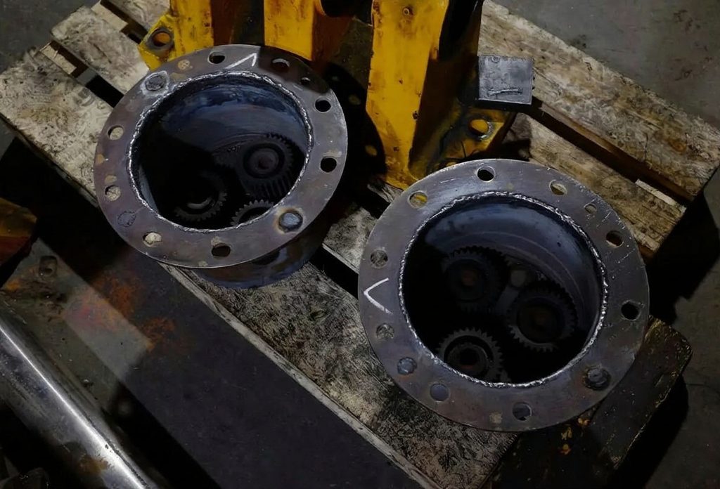 Ремонт ступиц колесного экскаватора Hitachi ZX180W