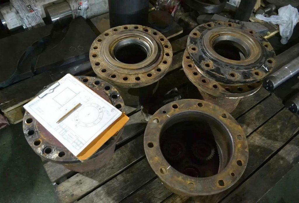 Ремонт ступиц колесного экскаватора Hitachi ZX180W