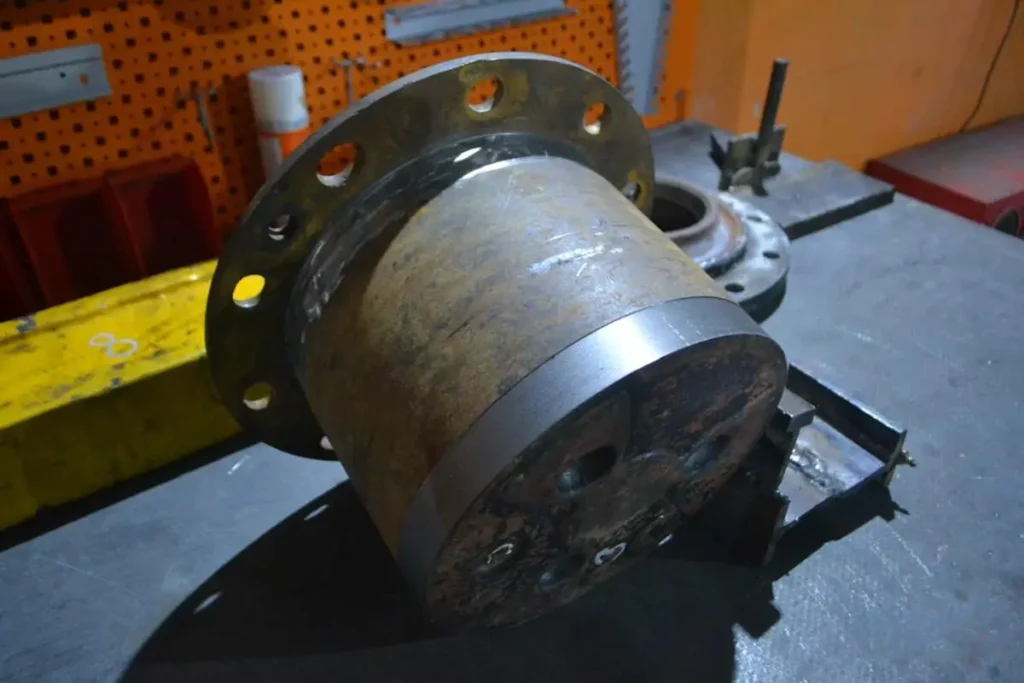 Ремонт ступиц колесного экскаватора Hitachi ZX180W