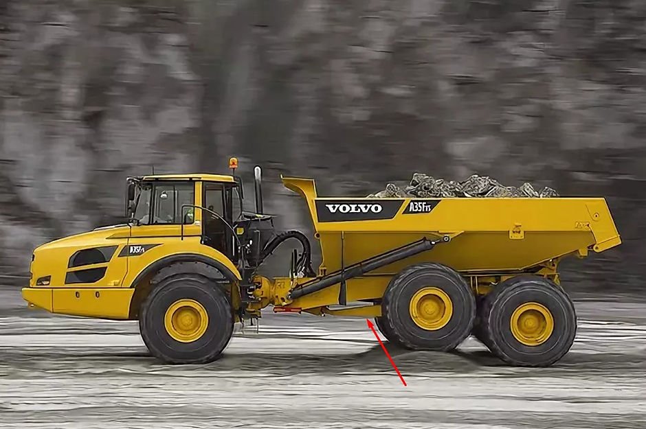 Ремонт А-образной рамы сочлененного самосвала VOLVO A35F