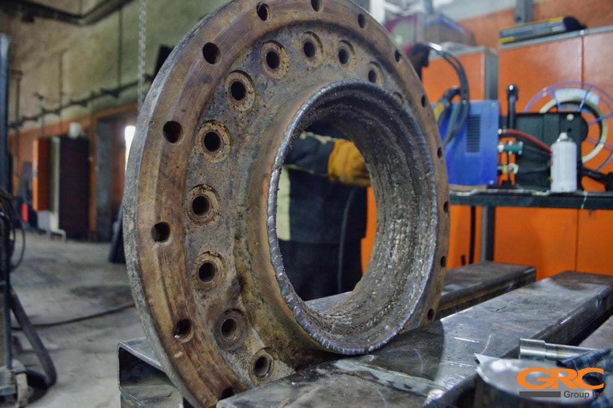 Ремонт бортового редуктора от экскаватора Хитачи (Hitachi)