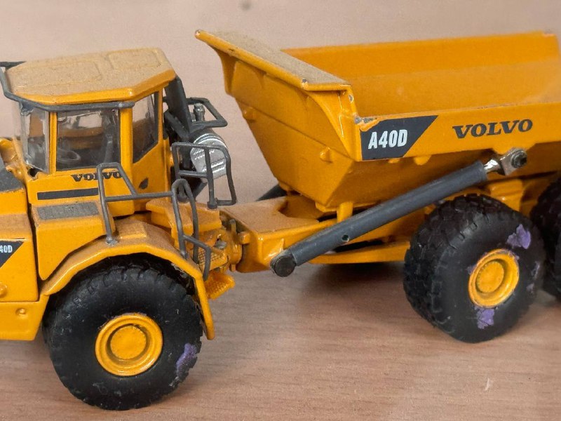 Ремонт сочленения (хича) самосвала Volvo